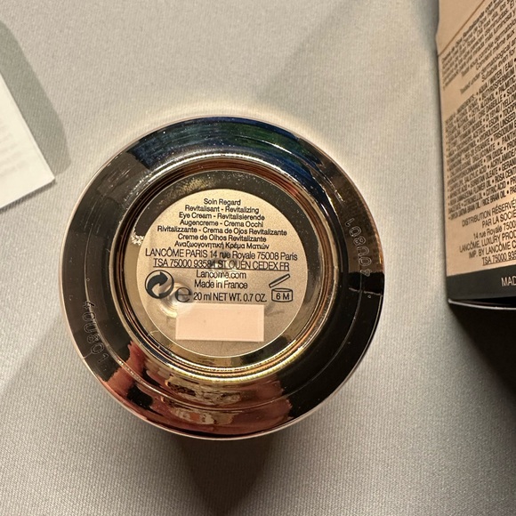 Brand new Lancome Absolue Eye Cream Full Size - Picture 4 of 8